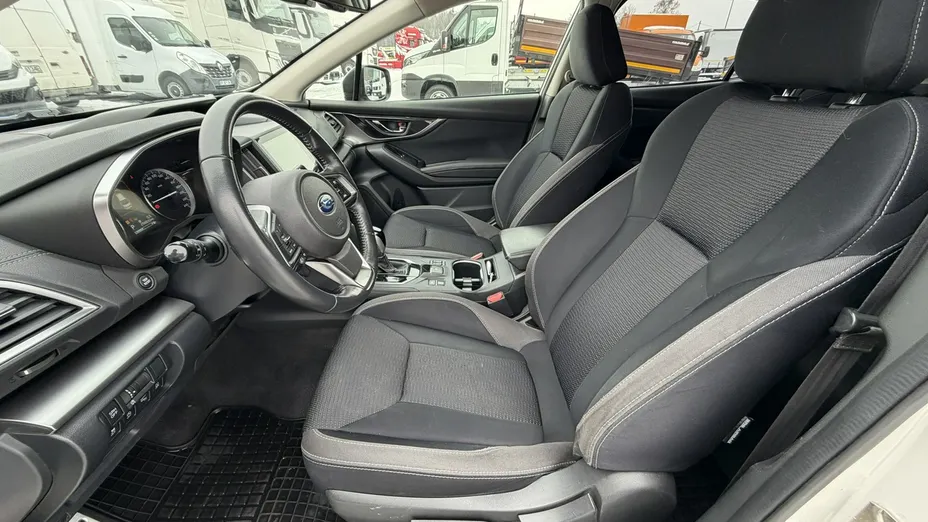 SUBARU Impreza -