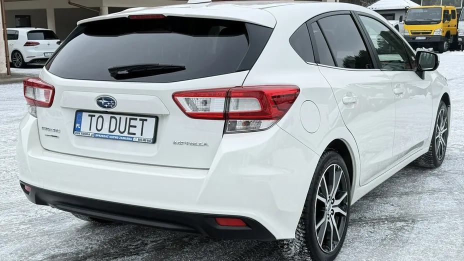 SUBARU Impreza -