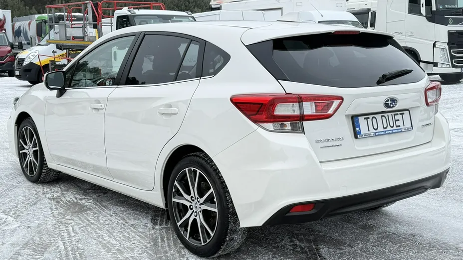 SUBARU Impreza -