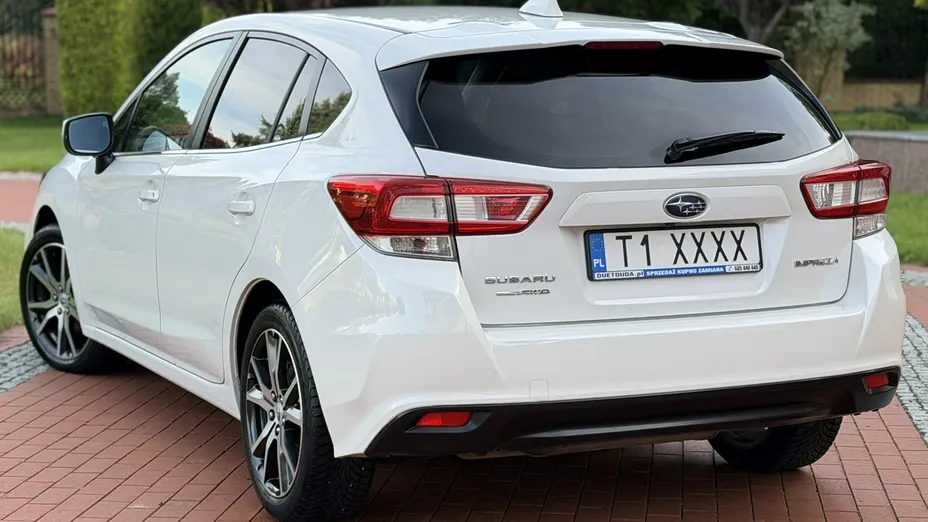 SUBARU Impreza -