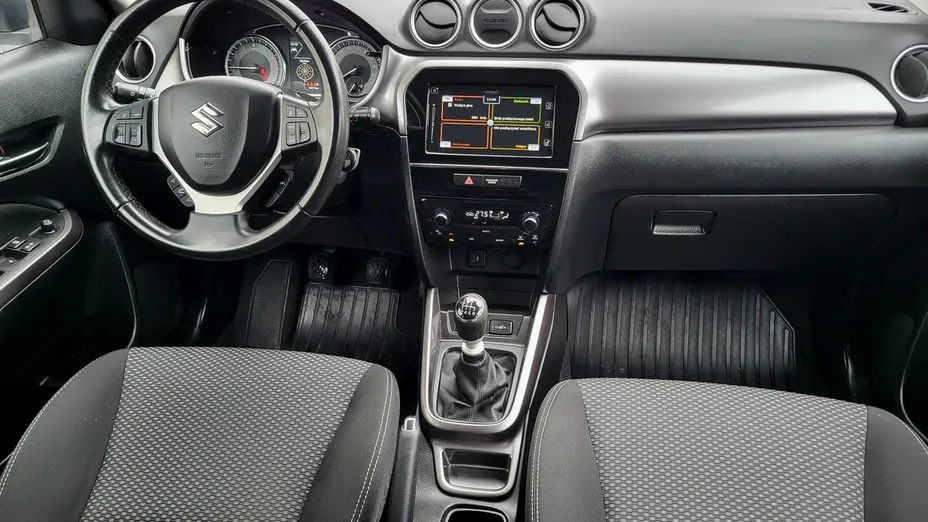 SUZUKI Vitara -