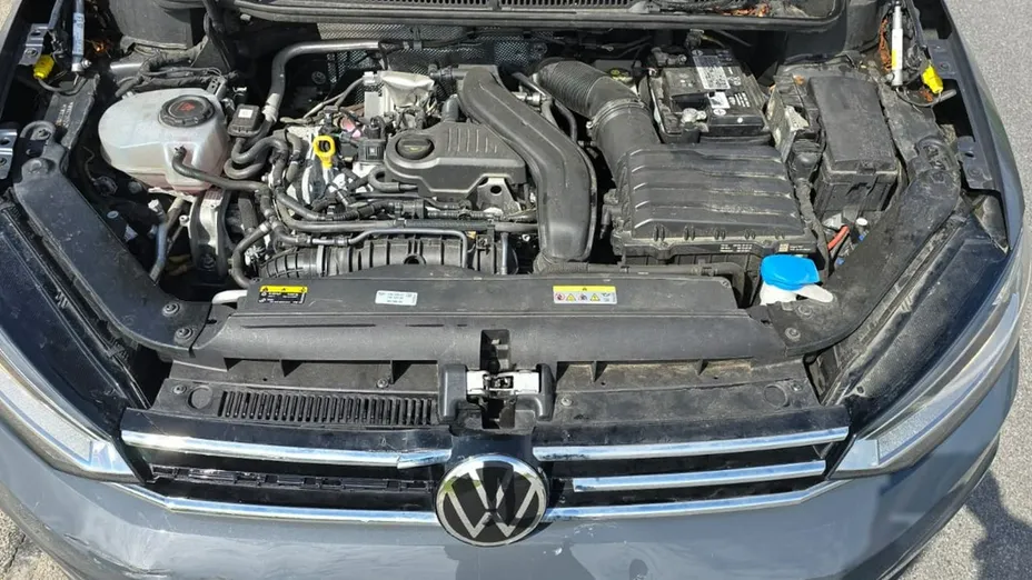 VOLKSWAGEN Touran -