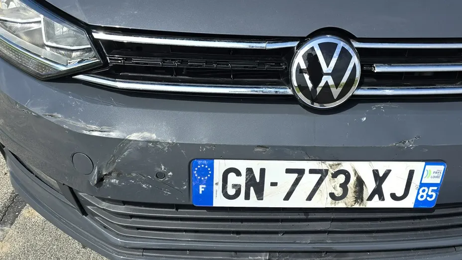 VOLKSWAGEN Touran -