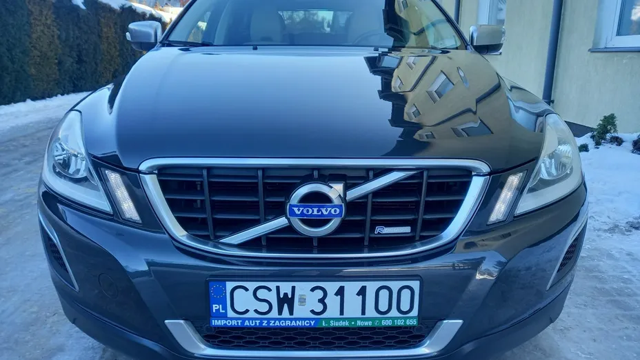 VOLVO XC60 -