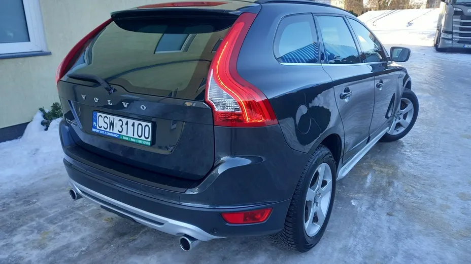 VOLVO XC60 -