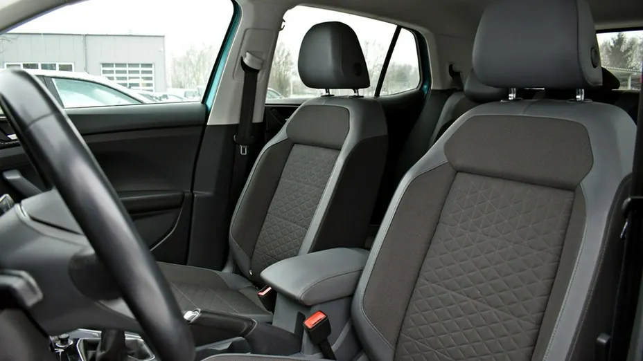 VOLKSWAGEN T-Cross -