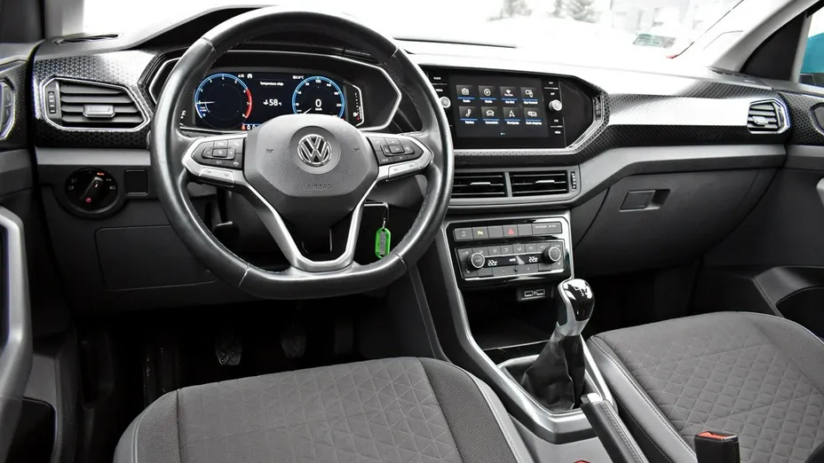 VOLKSWAGEN T-Cross -