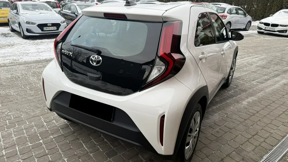TOYOTA Aygo X -