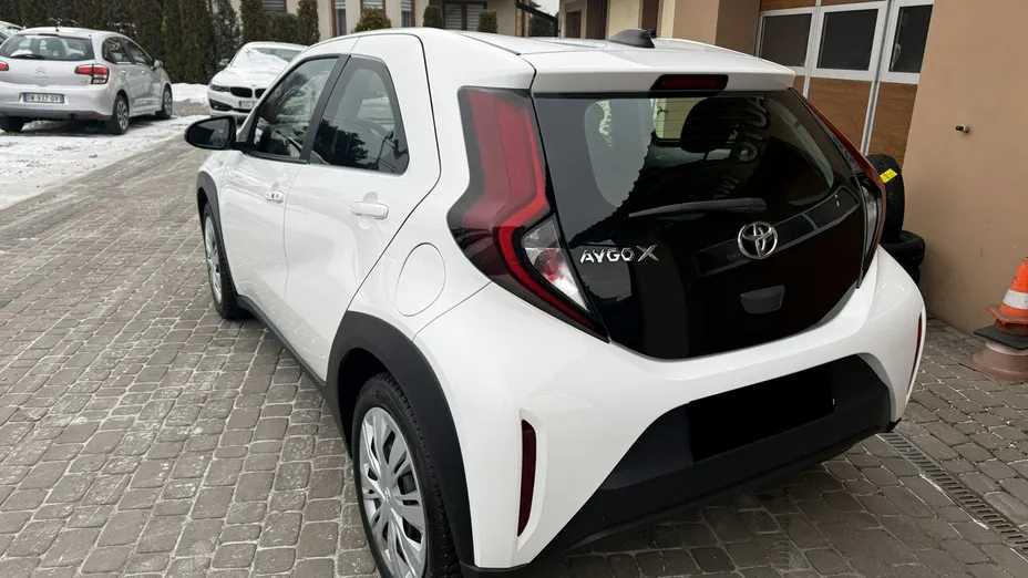 TOYOTA Aygo X -