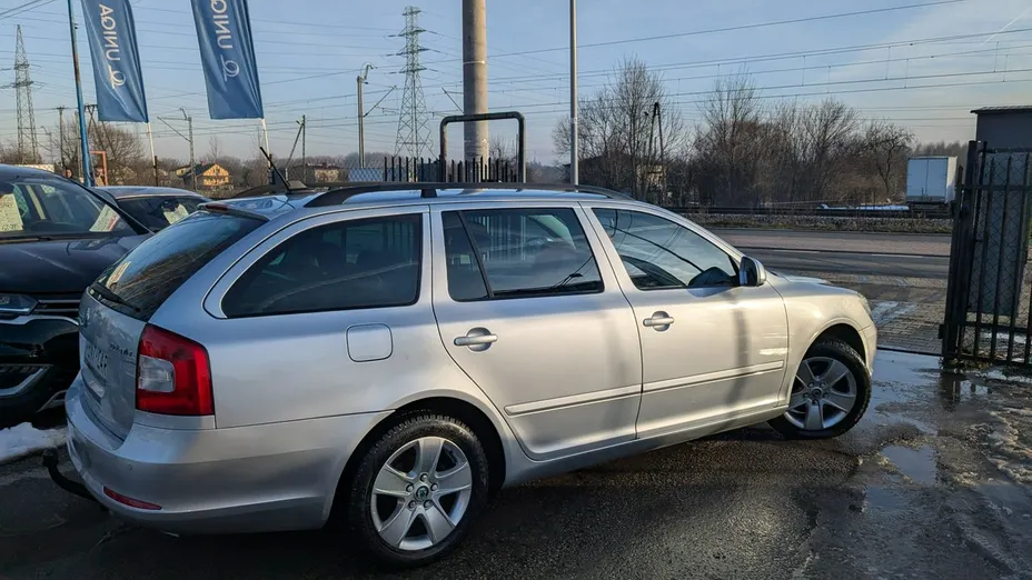 SKODA Octavia -