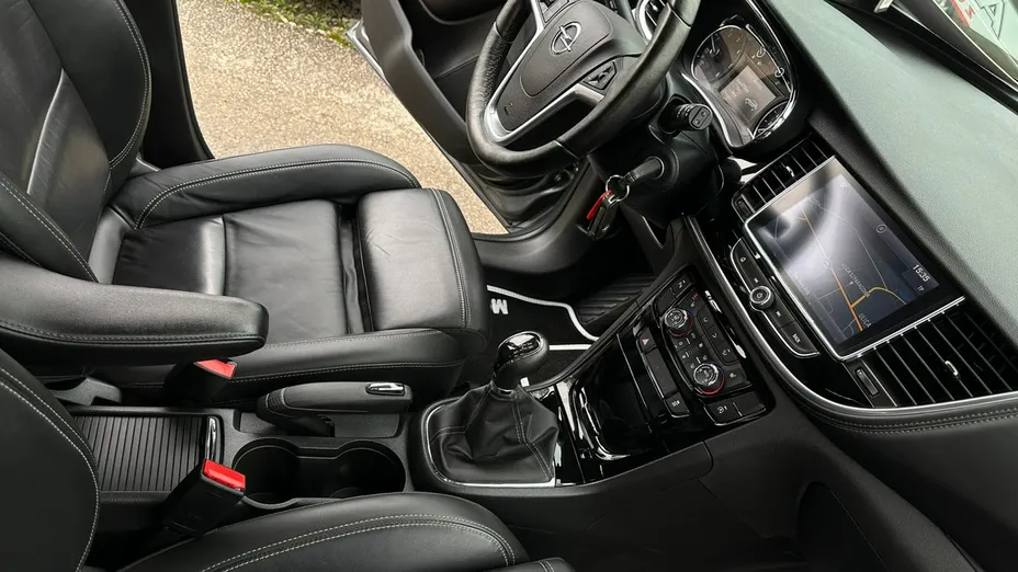 OPEL Mokka -