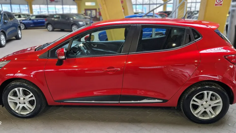 RENAULT Clio -