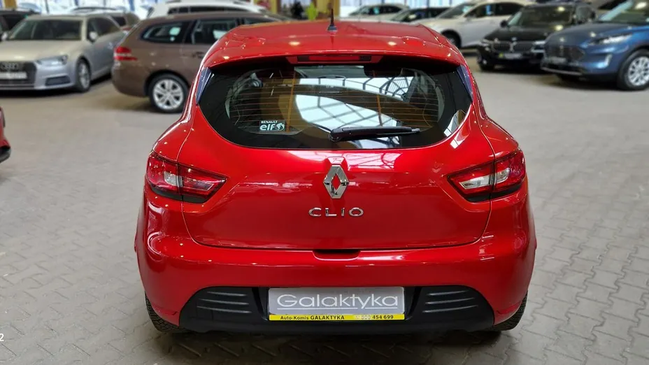RENAULT Clio -
