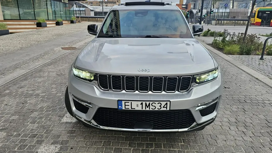 JEEP Grand Cherokee -