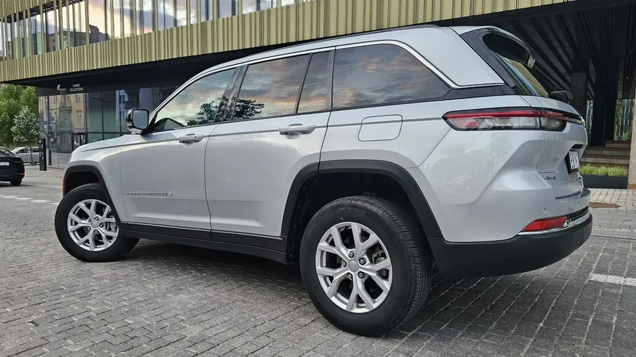 JEEP Grand Cherokee -