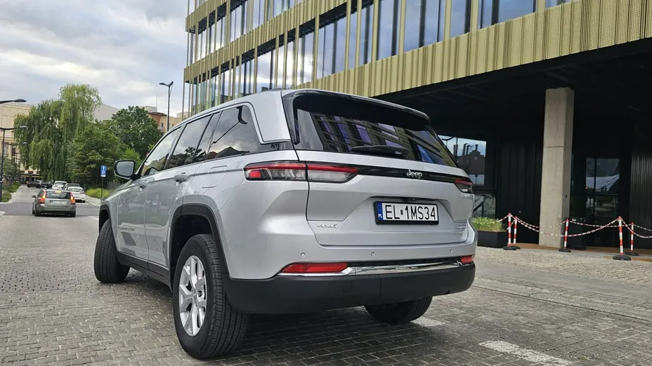 JEEP Grand Cherokee -