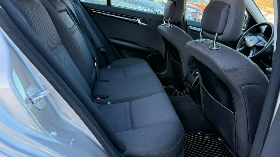 MERCEDES-BENZ C Klasa -