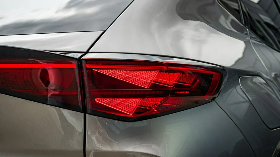 CUPRA Tavascan -