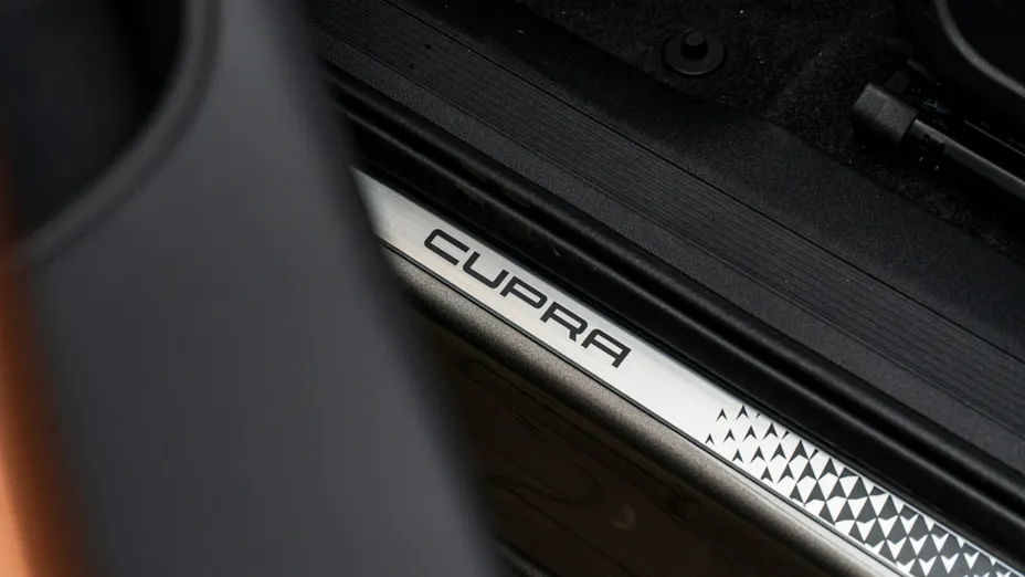 CUPRA Tavascan -