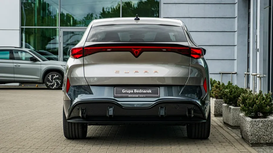 CUPRA Tavascan -