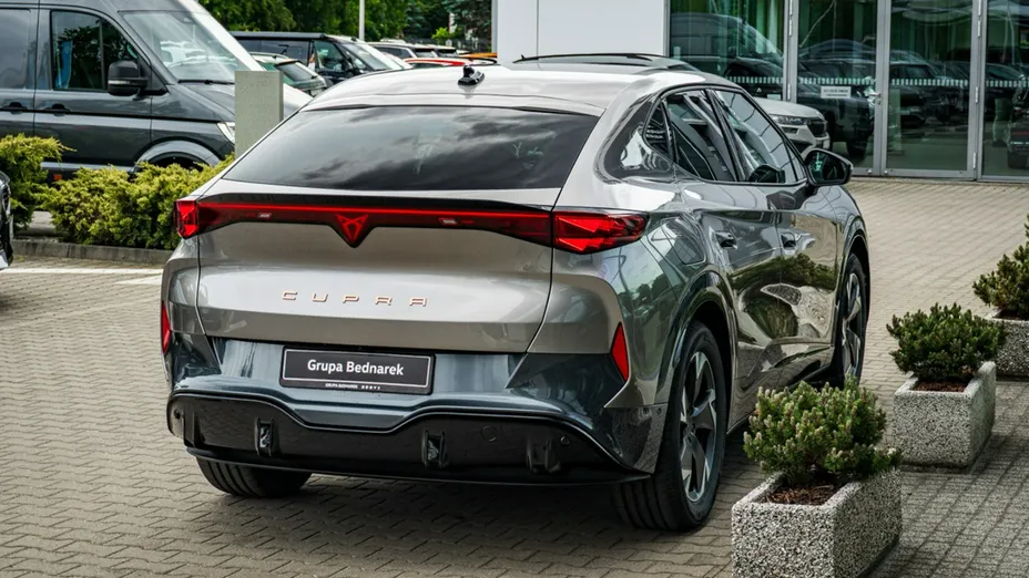 CUPRA Tavascan -