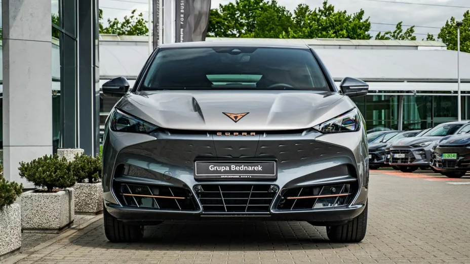 CUPRA Tavascan -