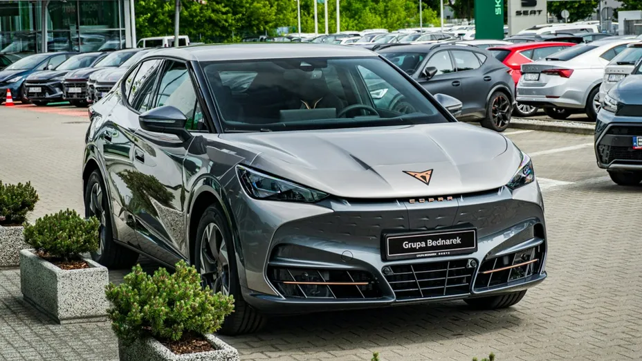 CUPRA Tavascan -