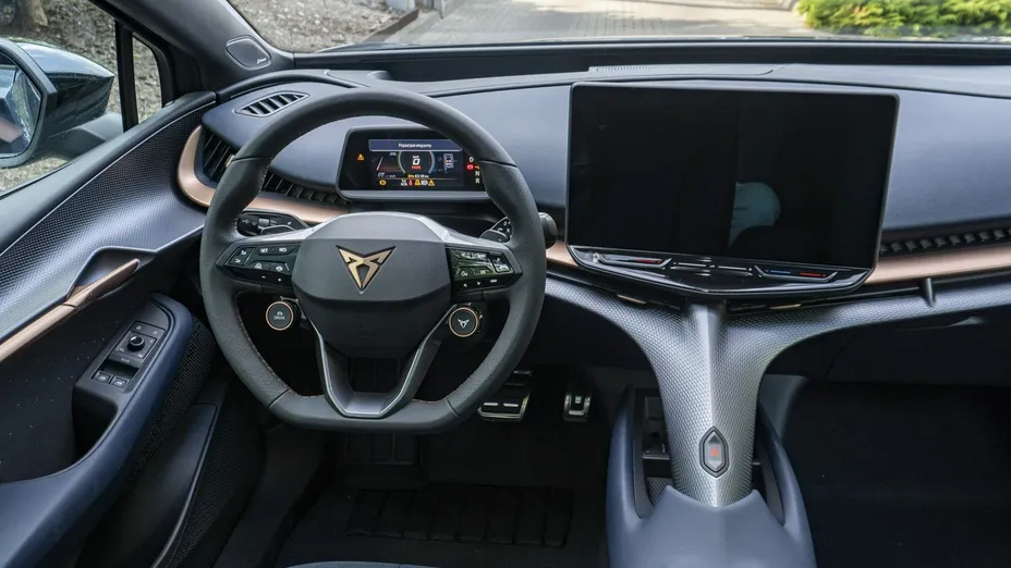 CUPRA Tavascan -