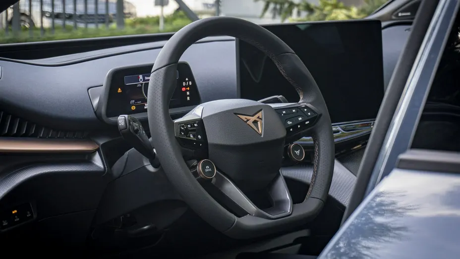 CUPRA Tavascan -