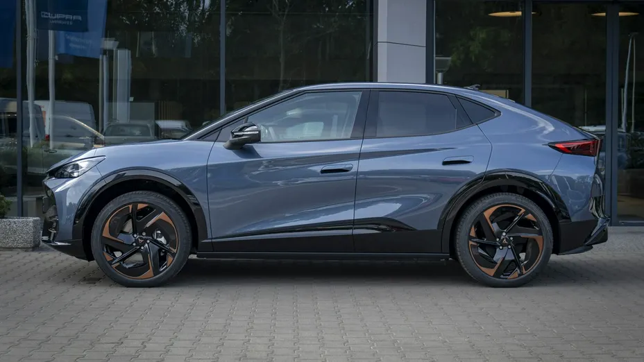 CUPRA Tavascan -