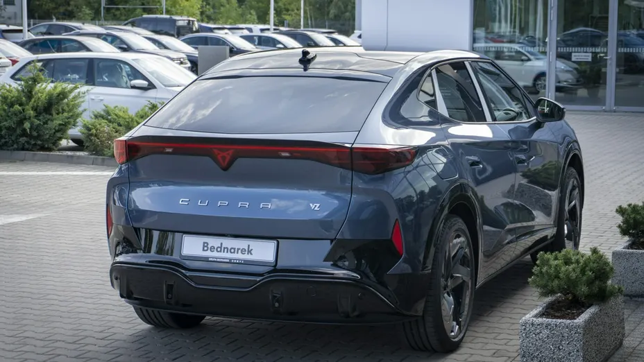 CUPRA Tavascan -