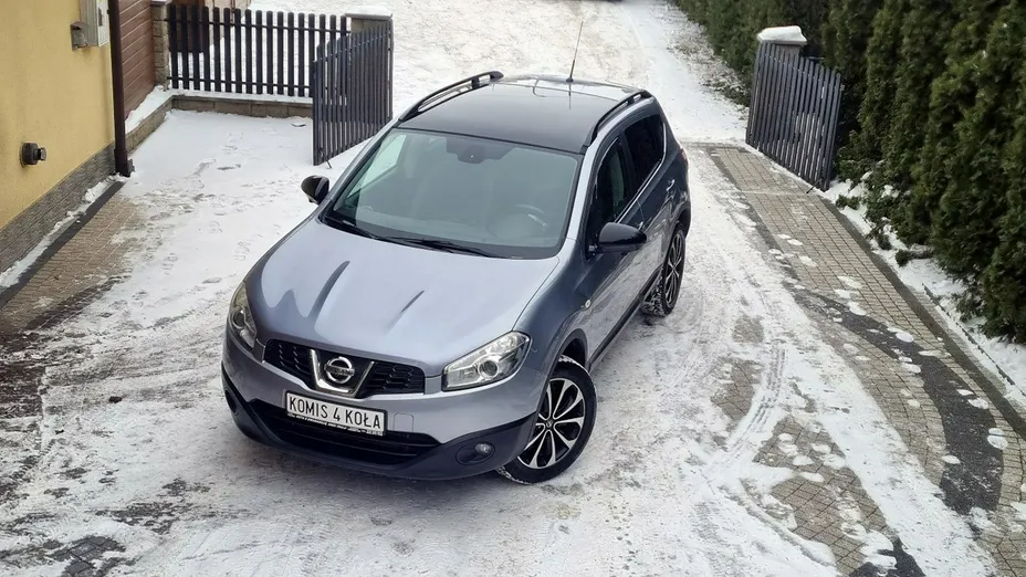 NISSAN Qashqai -