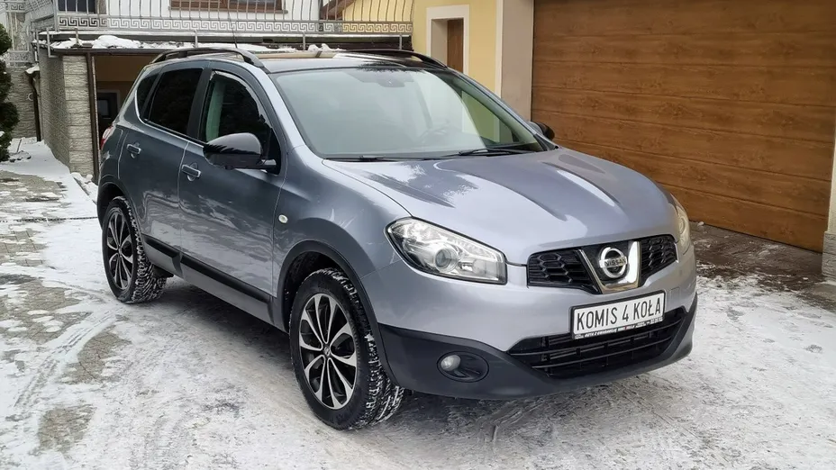 NISSAN Qashqai -