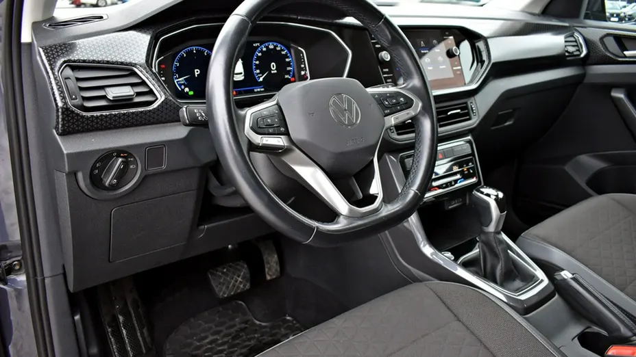 VOLKSWAGEN T-Cross -
