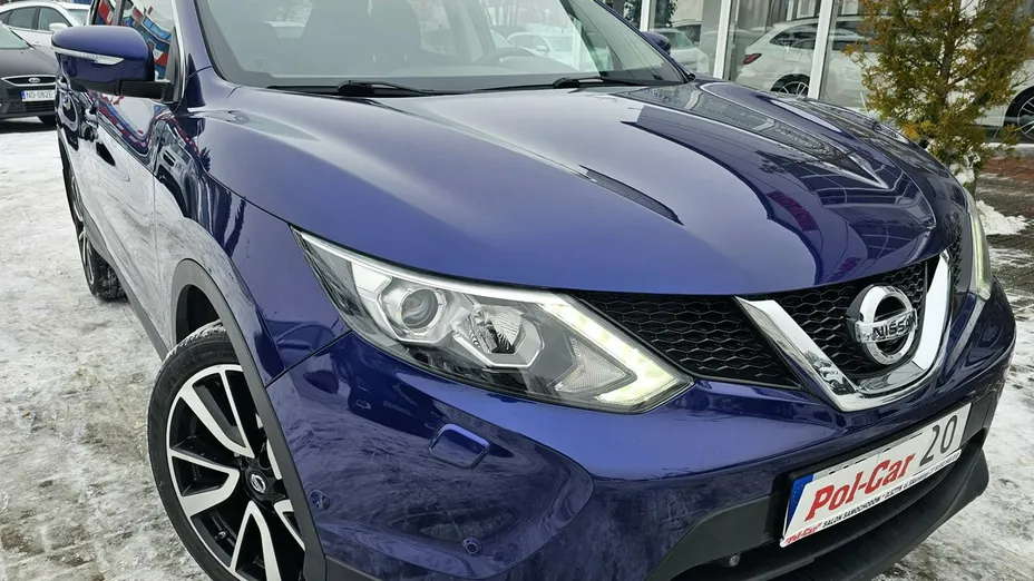 NISSAN Qashqai -