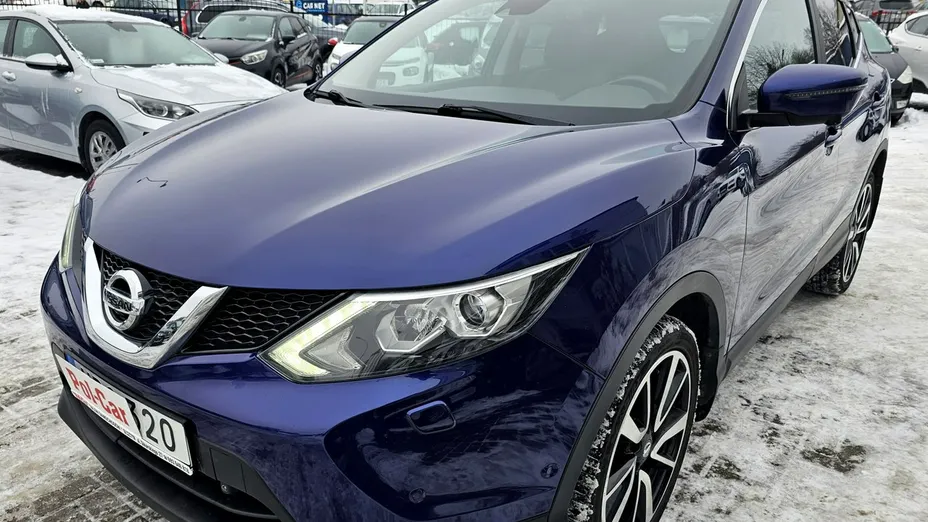 NISSAN Qashqai -