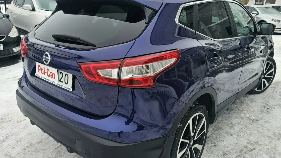 NISSAN Qashqai -
