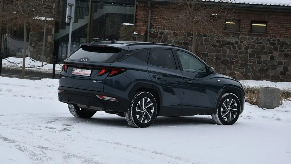 HYUNDAI Tucson -