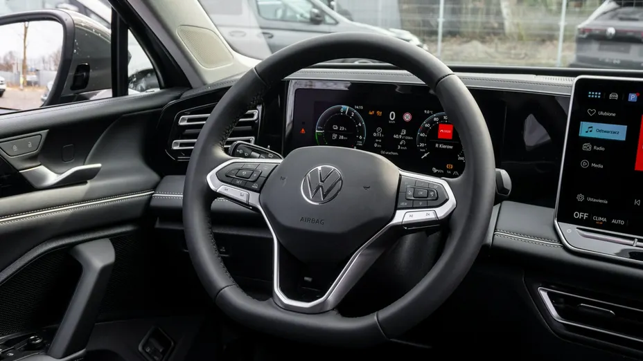 VOLKSWAGEN Tiguan -