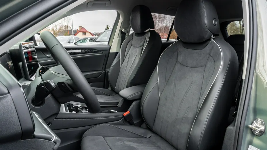 VOLKSWAGEN Tiguan -