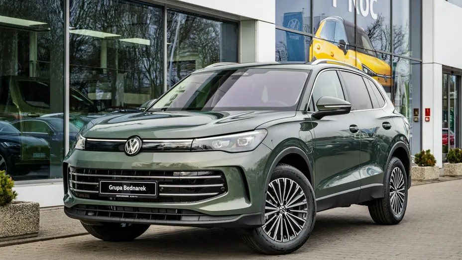 VOLKSWAGEN Tiguan -