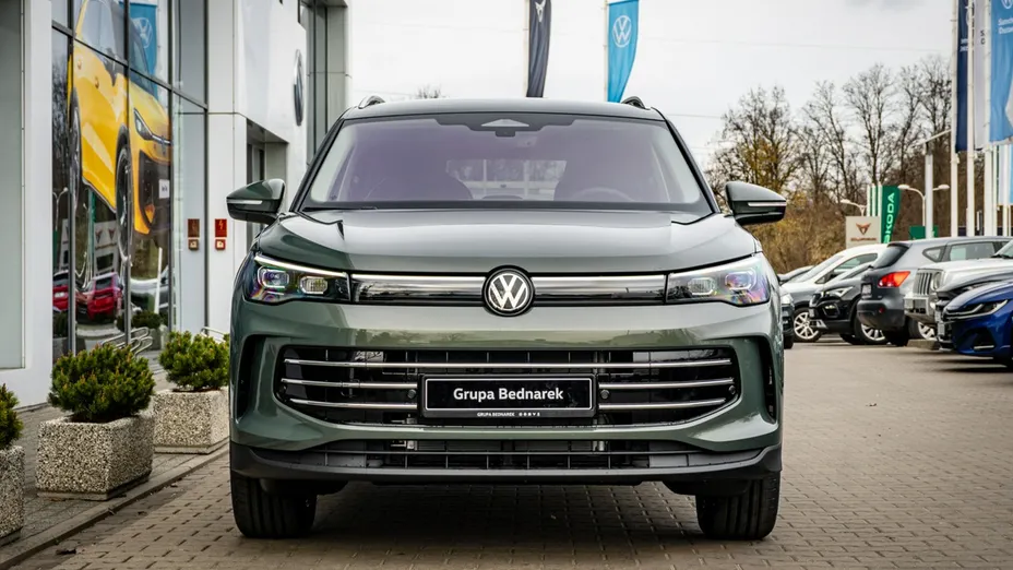 VOLKSWAGEN Tiguan -