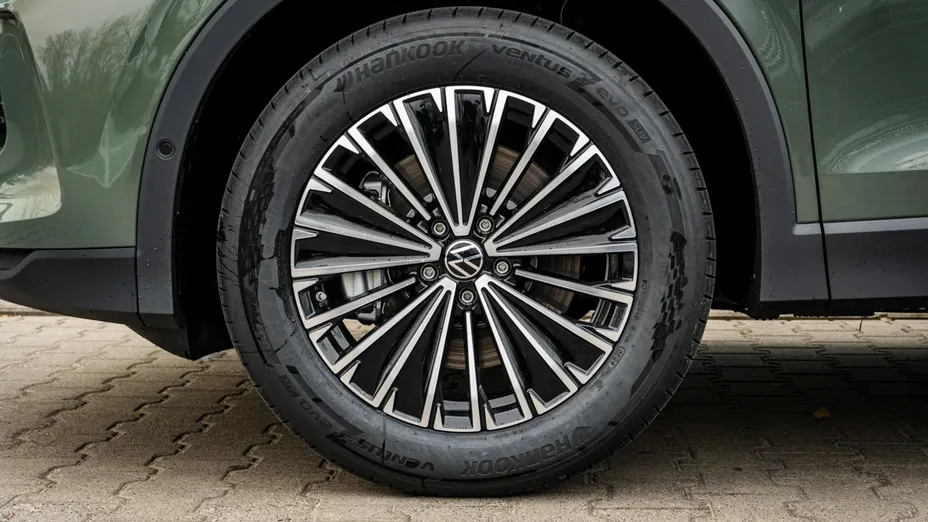 VOLKSWAGEN Tiguan -