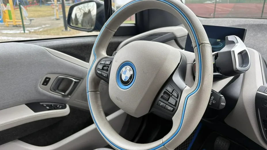 BMW i3 -
