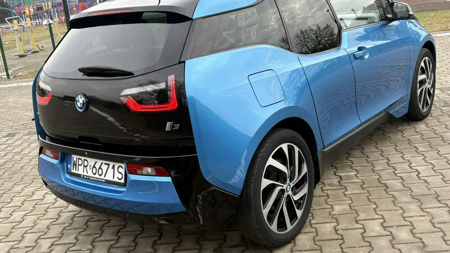 BMW i3 -