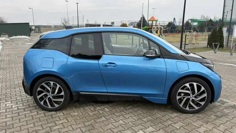 BMW i3 -