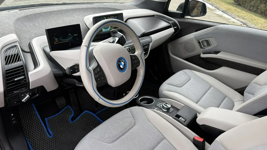 BMW i3 -