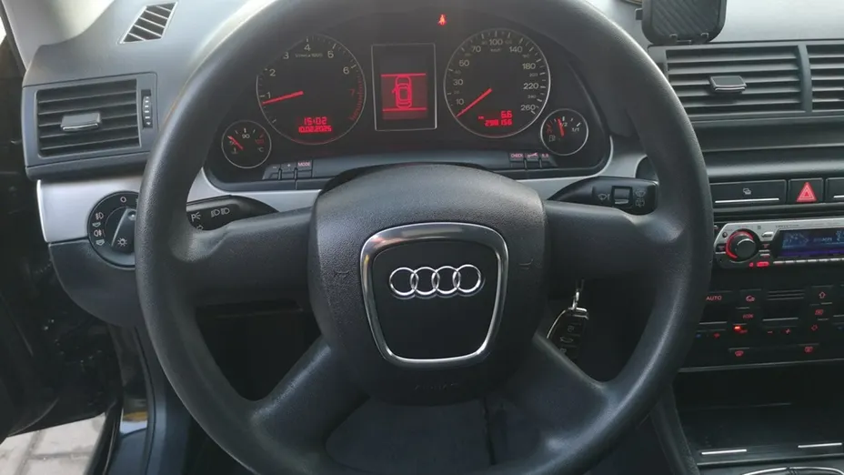 AUDI A4 -