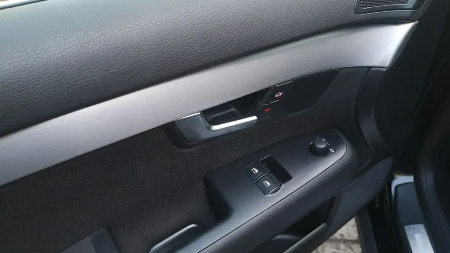 AUDI A4 -