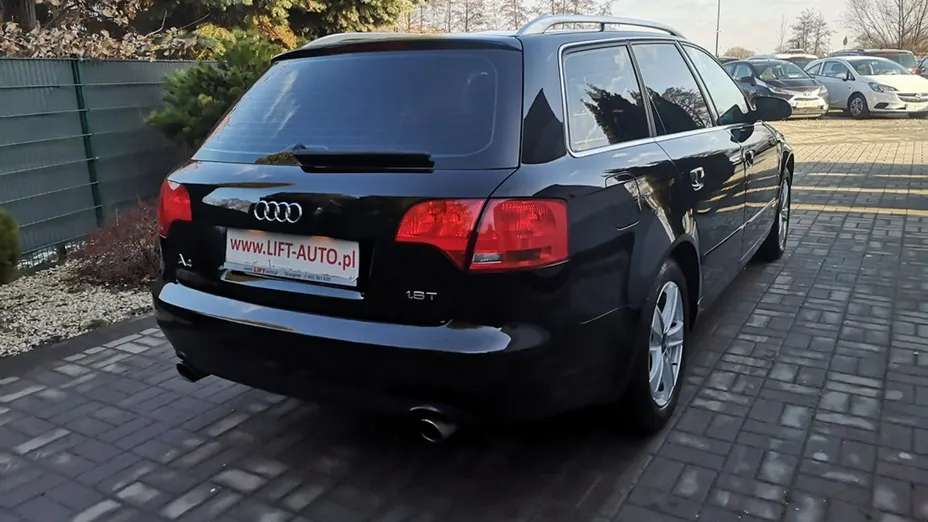 AUDI A4 -